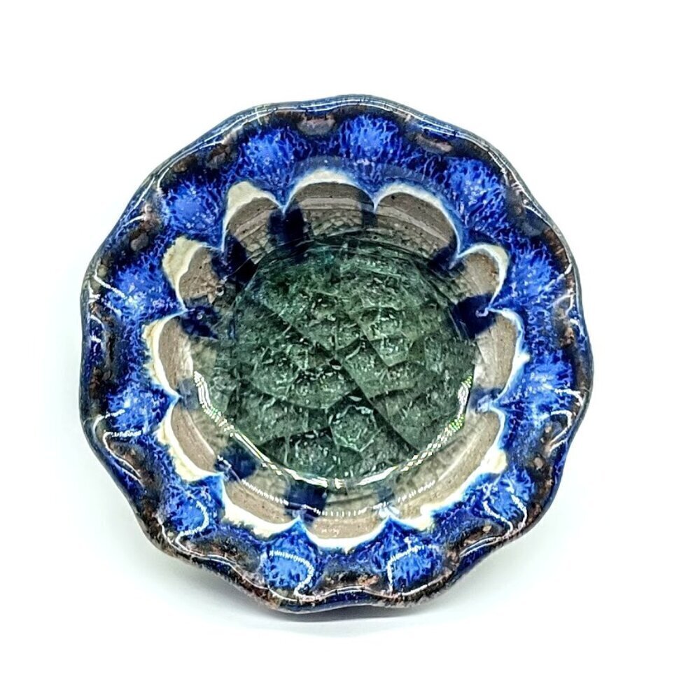 Crackle Glass Round Ruffled Rim Trinket Dish